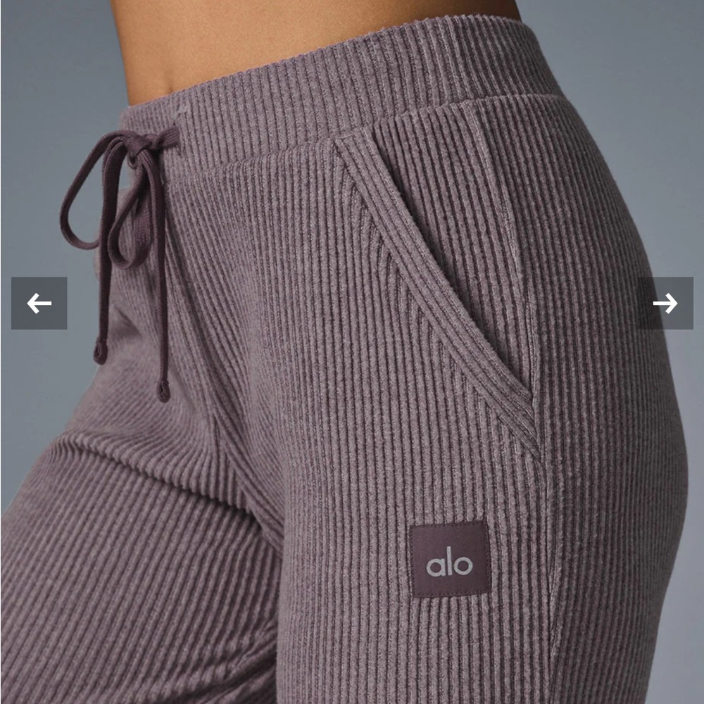 Alo Muse Sweatpants in Raisinette Heather XXS